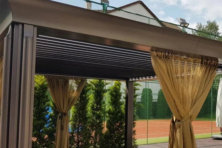 Pergola Motorisée En Aluminium À Lames Orientables – Image 2