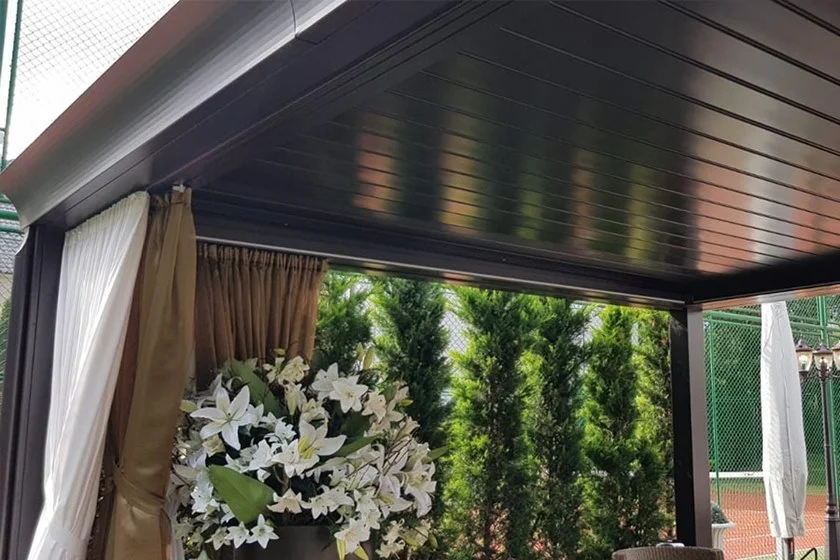 Pergola Motorisée En Aluminium À Lames Orientables – Image 6
