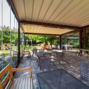 Pergola En Aluminium Avec Couverture Coulissante