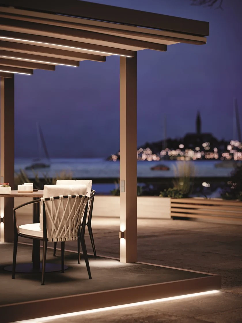 Pergola Murale En Aluminium Avec Couverture Coulissante – Image 6