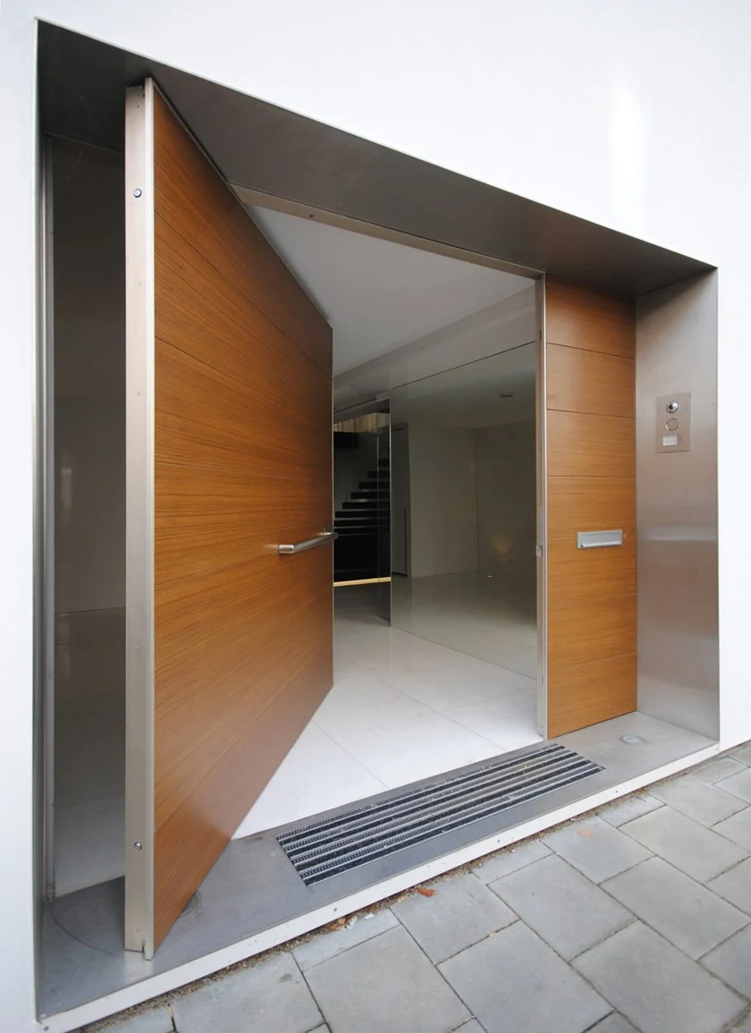 Porte De Sécurité Pivotante En Bois – Image 6