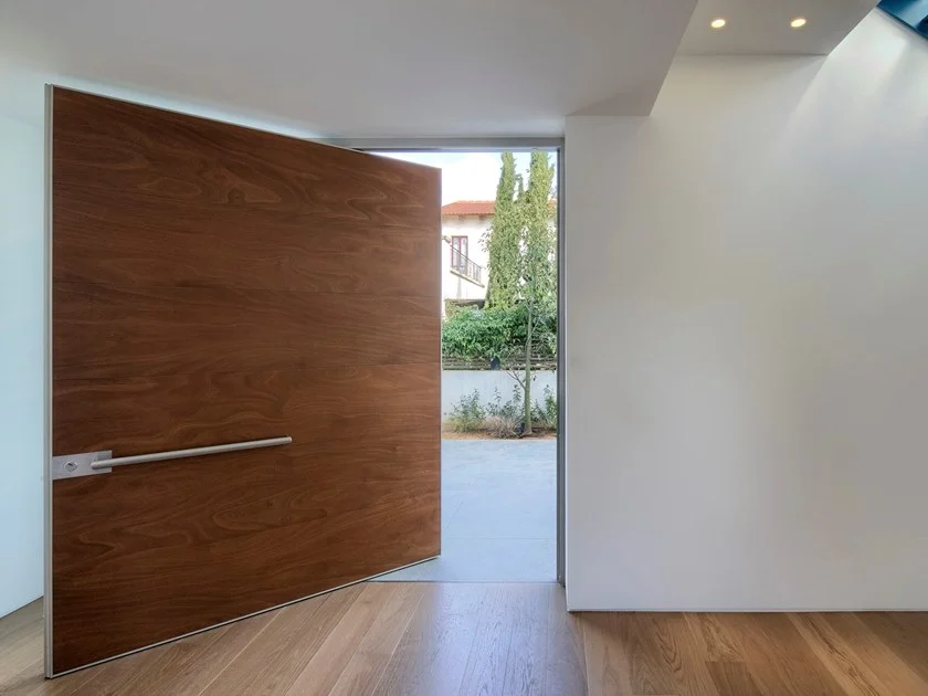 Porte De Sécurité Pivotante En Bois – Image 14